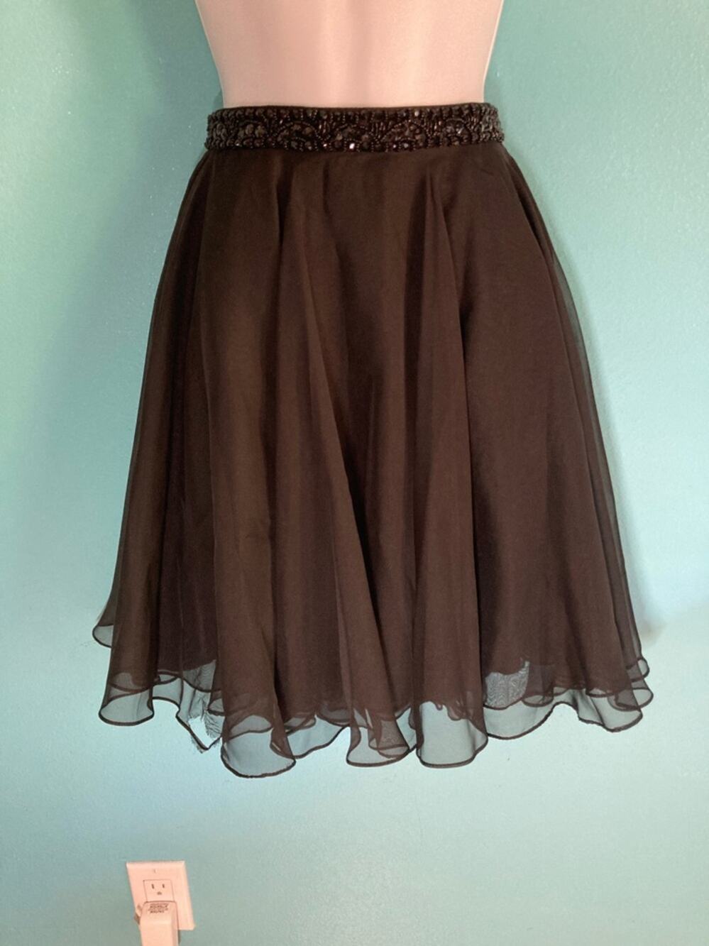 Sherri Hill Size 2 Black Mini Skirt with Beaded Waistband  24" Waist FLAW